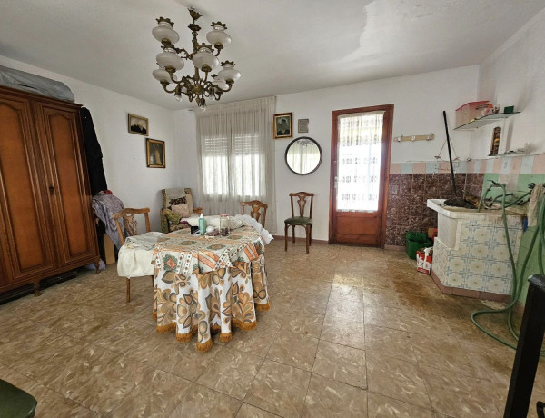 Chalet adosado en venta en Ca n'Anglada