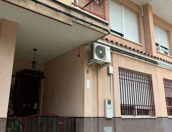 Chalet adosado en venta en calle Tomás Preciado, 8