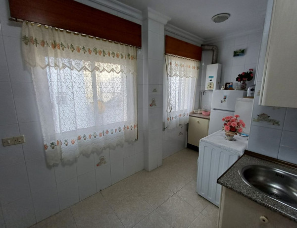 Piso en venta en calle Trigueros, 25