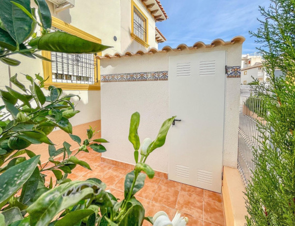 Chalet pareado en venta en Lomas de Cabo Roig-Los Dolses