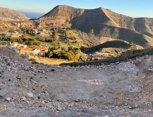 Terreno en venta en calle los Naranjos, 13