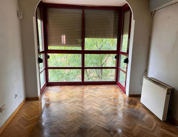 Piso en venta en calle Rutilo, 5