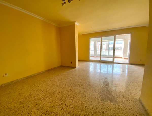 Piso en venta en calle Italia