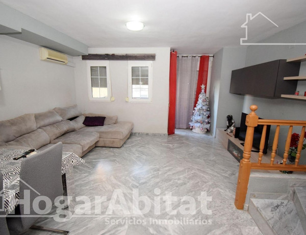 Chalet adosado en venta en Onda