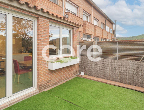 Chalet adosado en venta en Poble - Casc Antic