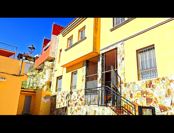 Chalet pareado en venta en calle cura navarro