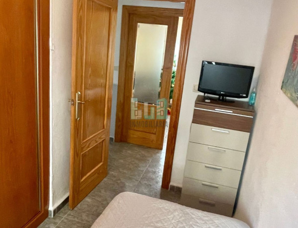 Piso en venta en Hermanos Falcó - Sepulcro Bolera