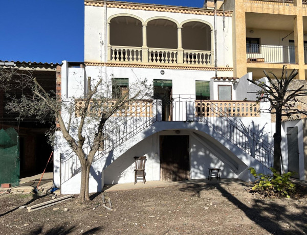 Chalet adosado en venta en Torroella de Fluvià