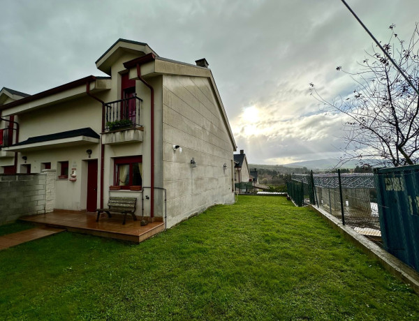 Chalet pareado en venta en Barrio Menocal