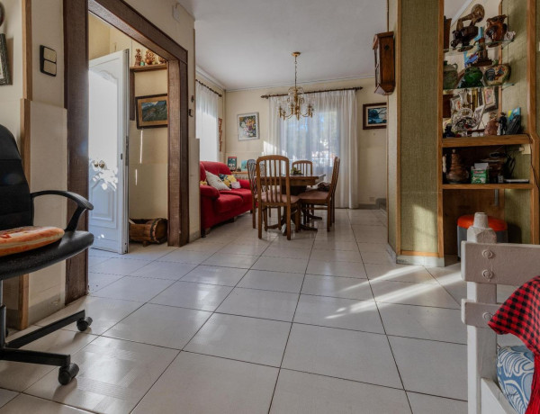 Casa o chalet independiente en venta en Sol i Padris - Sant Oleguer