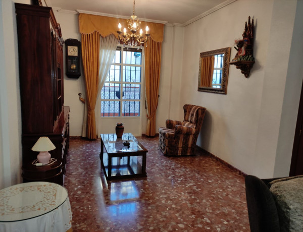 Casa o chalet independiente en venta en calle Escritor Mercado Solís, 1