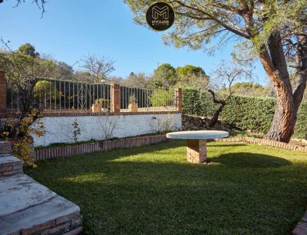 Casa o chalet independiente en venta en Ctra. Circunvalación - La Magdalena