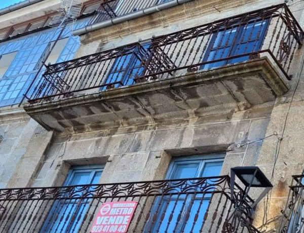 Edificio residencial en venta en calle Mayor de Pardiñas