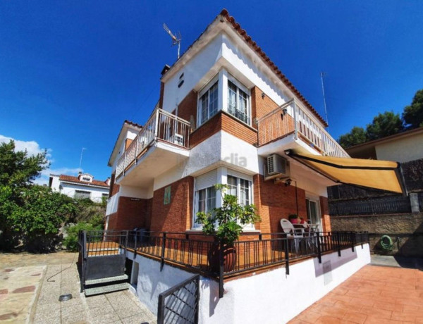 Casa o chalet independiente en venta en calle de Can Barata, 77