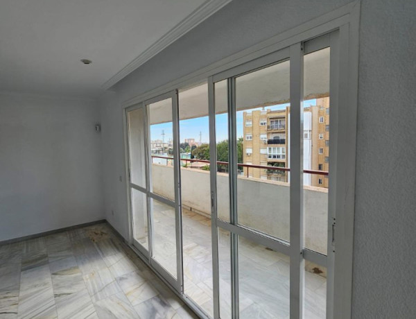 Piso en venta en avenida Santa Rosa de Lima, 1