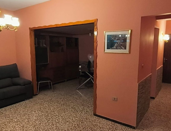 Chalet adosado en venta en calle el Sauzal, 10