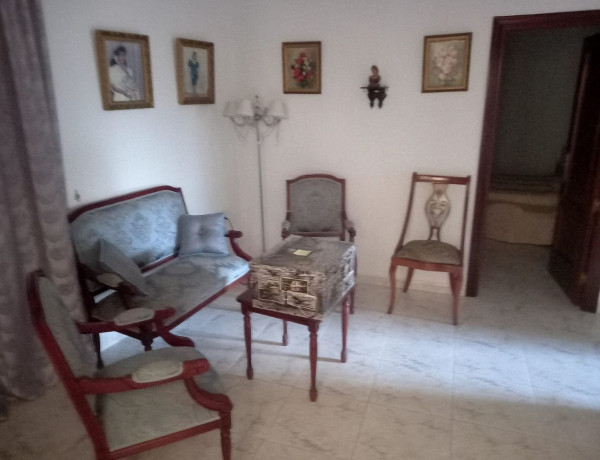 Chalet adosado en venta en Cardenal Delgado s/n