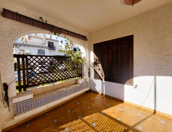 Chalet adosado en venta en calle el Poniente