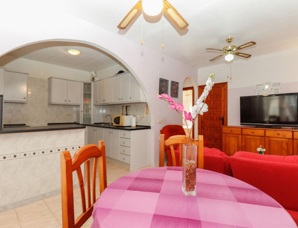 Chalet adosado en venta en Nueva Torrevieja