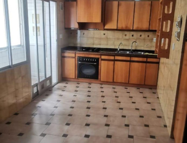 Piso en venta en Ensanche-Diputación