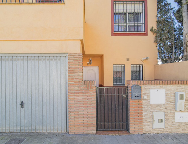 Chalet adosado en venta en Urb. Cerca De Plaza Barranco, Zona Polideportivo