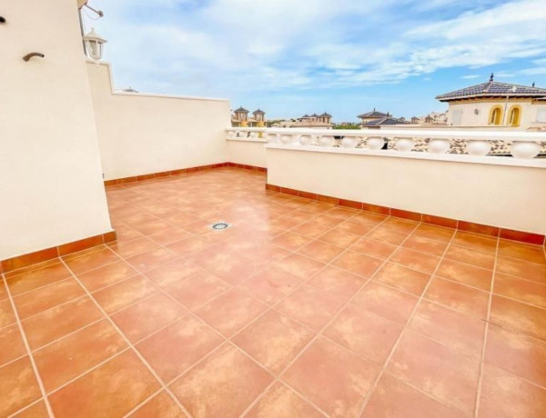 Chalet adosado en venta en calle Castillo de San Roque, 8