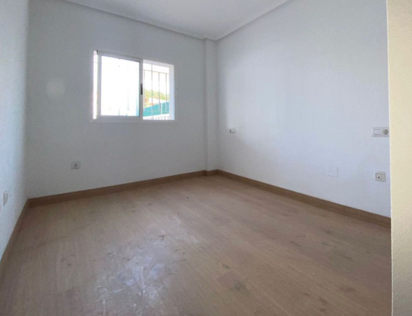 Piso en venta en calle Beduinos