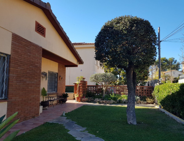 Casa o chalet independiente en venta en La Plana - Bellsoleig