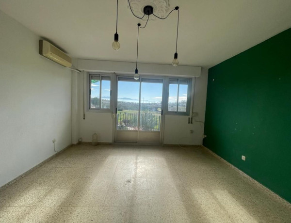 Piso en venta en calle Núcleo Residencial la Paz