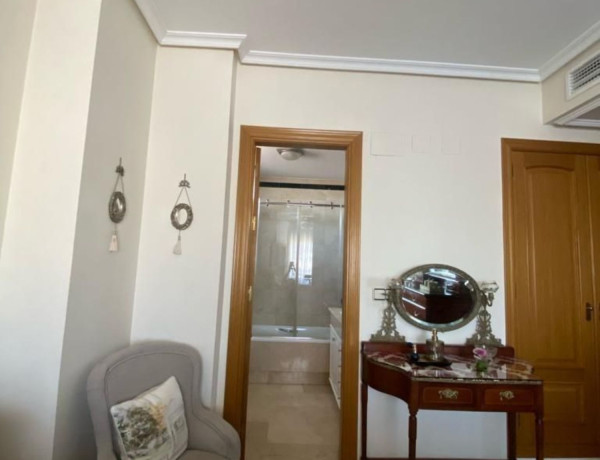 Piso en venta en Santa Rosa - San José