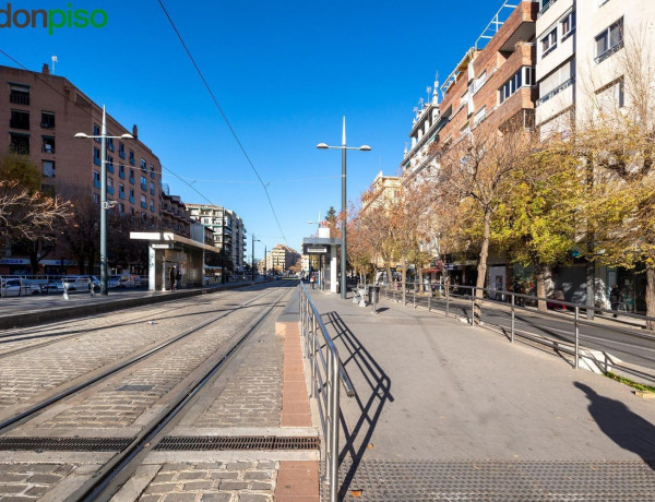 Garaje en venta en avenida de la Constitución