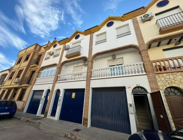 Chalet adosado en venta en calle Diamantino Garcia