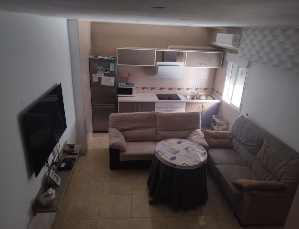 Chalet adosado en venta en calle la cañada