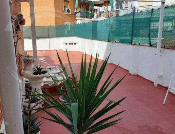 Chalet adosado en venta en calle Isabela Saverana