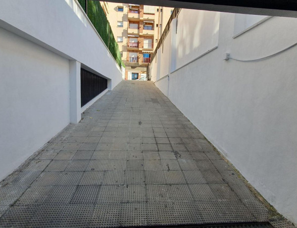 Garaje en venta en calle Torre de la Vela, 1