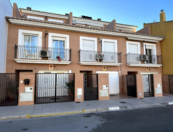 Chalet adosado en venta en Rafelbunyol