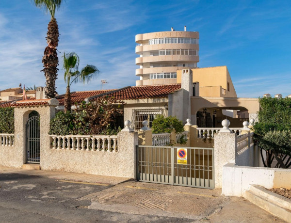 Chalet adosado en venta en Playa del Galán