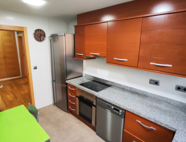 Piso en venta en calle Montreal 76, 13