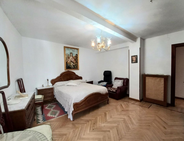 Piso en venta en El Carmen-Barrio Gimeno