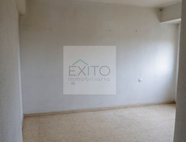 Piso en venta en avenida Reis Catolics