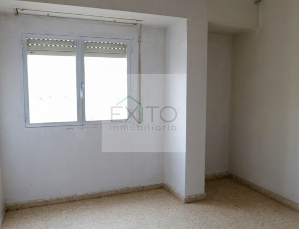 Piso en venta en avenida Reis Catolics