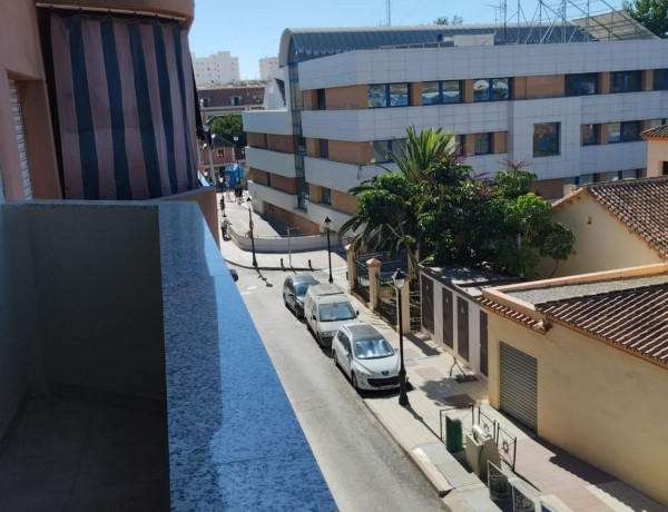 Piso en venta en calle Camilo José Cela, 5