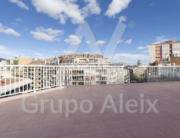 Alquiler de Ático en calle de la Diputació