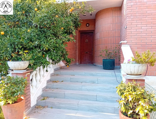 Casa o chalet independiente en venta en calle Can Prunell, 32