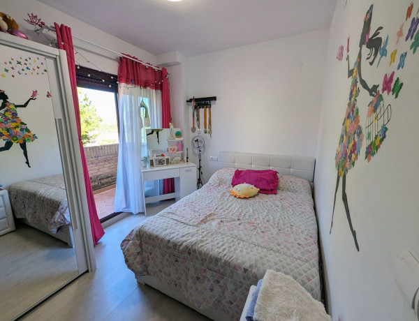 Chalet adosado en venta en calle Mar Mediterrani