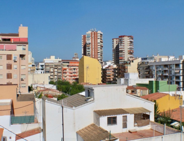 Piso en venta en calle de la Virgen de la Macarena