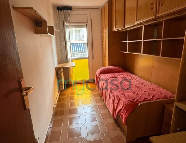 Piso en venta en elisenda de montcada