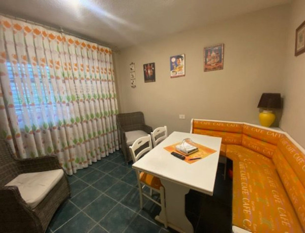 Chalet adosado en venta en plaza Córcega