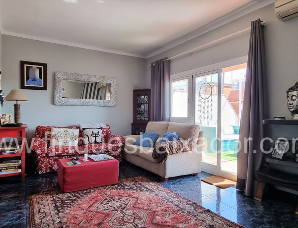 Dúplex en venta en calle Narcis Monturiol