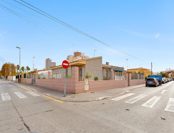 Casa o chalet independiente en venta en calle Dorotea s/n